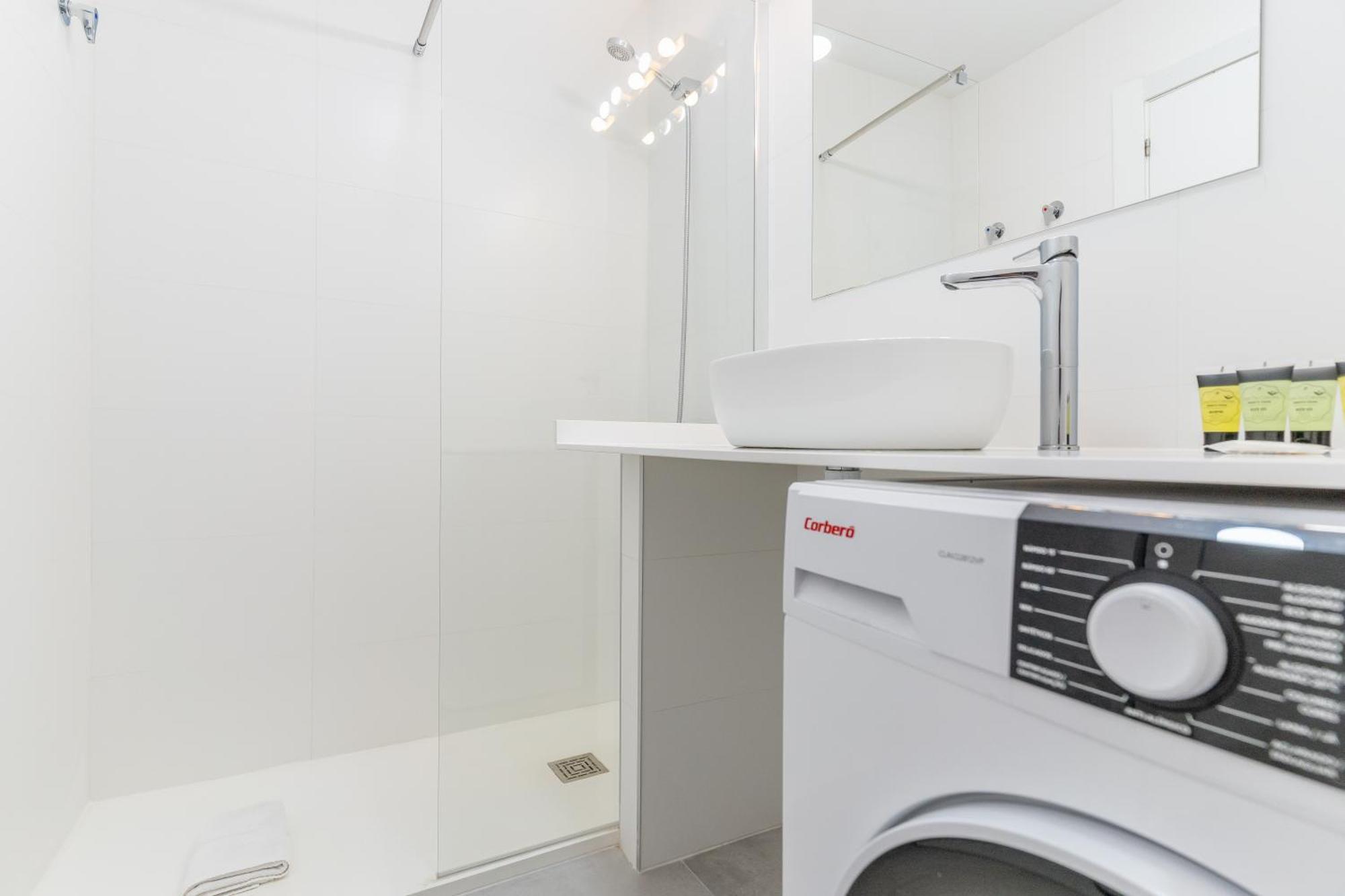 Cozy And Bright-1Bedroom 1Bathroom-Las Letras Madrid Eksteriør bilde